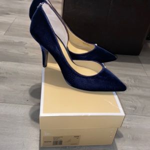 Michael Kors Nathalie Flex Velvet